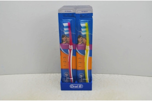 ΟΔΟΝΤΟΒΟΥΡΤΣΑ ORAL-B Classic medium Β'1T Συσκευασία :12 0305463